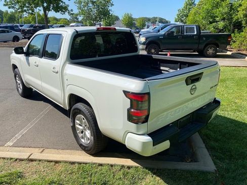 Used 2024 Nissan Frontier SV w/ Technology Package AWD/4WD image 31