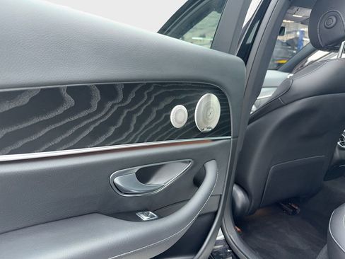 Used 2022 Mercedes-Benz E 350 Sedan w/ AMG Line Exterior image 44