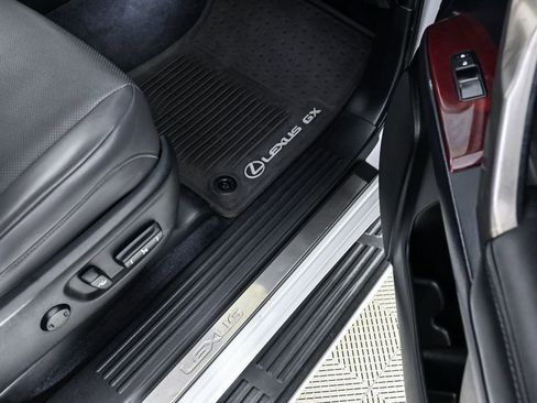 Used 2019 Lexus GX 460 Premium AWD/4WD image 26