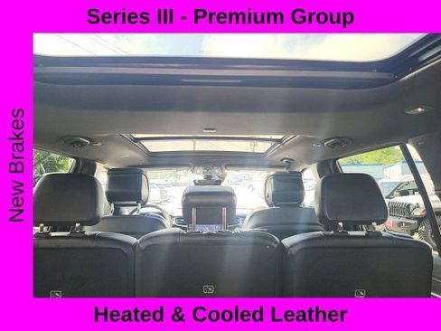 Used 2023 Jeep Wagoneer Series III w/ Premium Group I AWD/4WD image 18