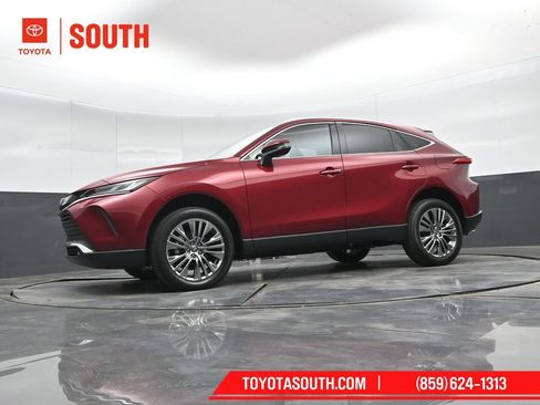 Used 2023 Toyota Venza XLE AWD/4WD image 42