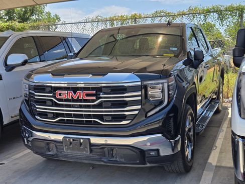 Used 2024 GMC Sierra 1500 SLT w/ SLT Premium Plus Package RWD image 3