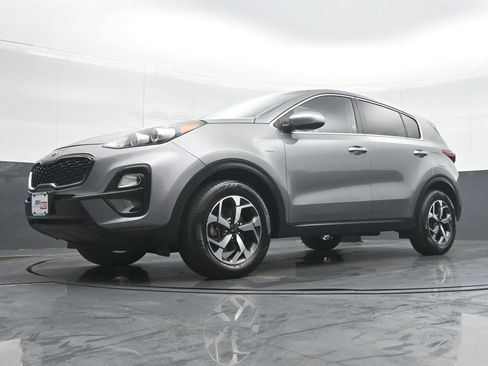 Used 2020 Kia Sportage LX AWD/4WD image 26