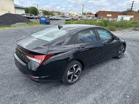 Certified 2023 Hyundai Elantra SEL w/ Convenience Package FWD image 8
