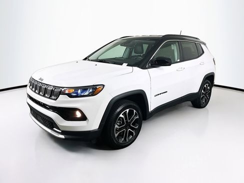 Used 2022 Jeep Compass Limited image 3