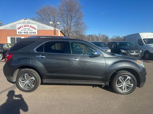 Used 2017 Chevrolet Equinox Premier w/ Enhanced Convenience Package image 4