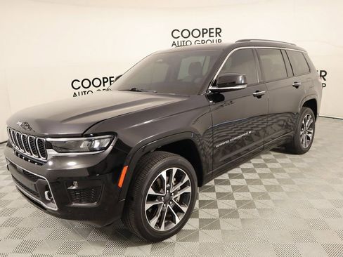 Used 2023 Jeep Grand Cherokee L Overland w/ Trailer Tow Group (B) image 11