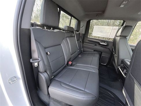 New 2026 GMC Sierra 3500 SLT image 28