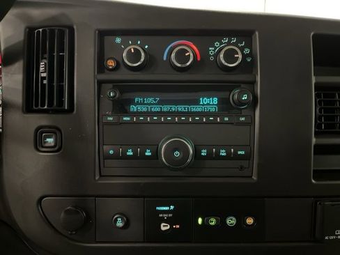 New 2025 Chevrolet Express 3500 Work Van w/ Power Convenience Package image 21