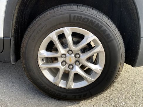 Used 2019 Chevrolet Traverse LT image 18