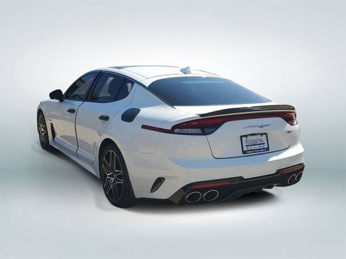 Used 2022 Kia Stinger GT1 image 4