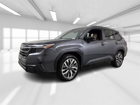 New 2025 Subaru Forester Touring image 2