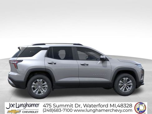 New 2026 Chevrolet Equinox LT w/ Convenience Package II FWD image 5