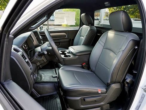 New 2024 RAM 2500 Tradesman w/ Chrome Appearance Group image 22