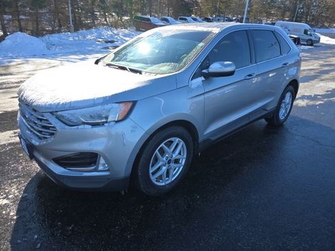 Used 2021 Ford Edge SEL w/ Convenience Package image 3