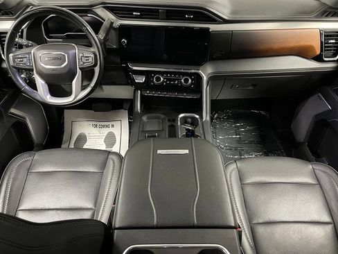 Used 2024 GMC Sierra 3500 Denali w/ Technology Package AWD/4WD image 26