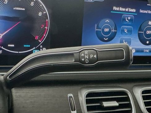 New 2026 Mercedes-Benz GLS 580 4MATIC image 17