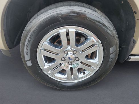 Used 2007 Ford Explorer Limited AWD/4WD image 9