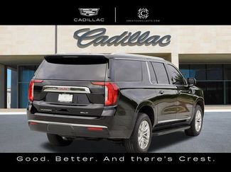 Used 2022 GMC Yukon XL SLT w/ SLT Luxury Package AWD/4WD video 3
