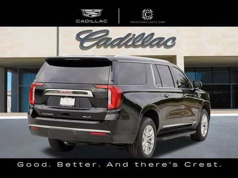 Used 2022 GMC Yukon XL SLT w/ SLT Luxury Package AWD/4WD image 3