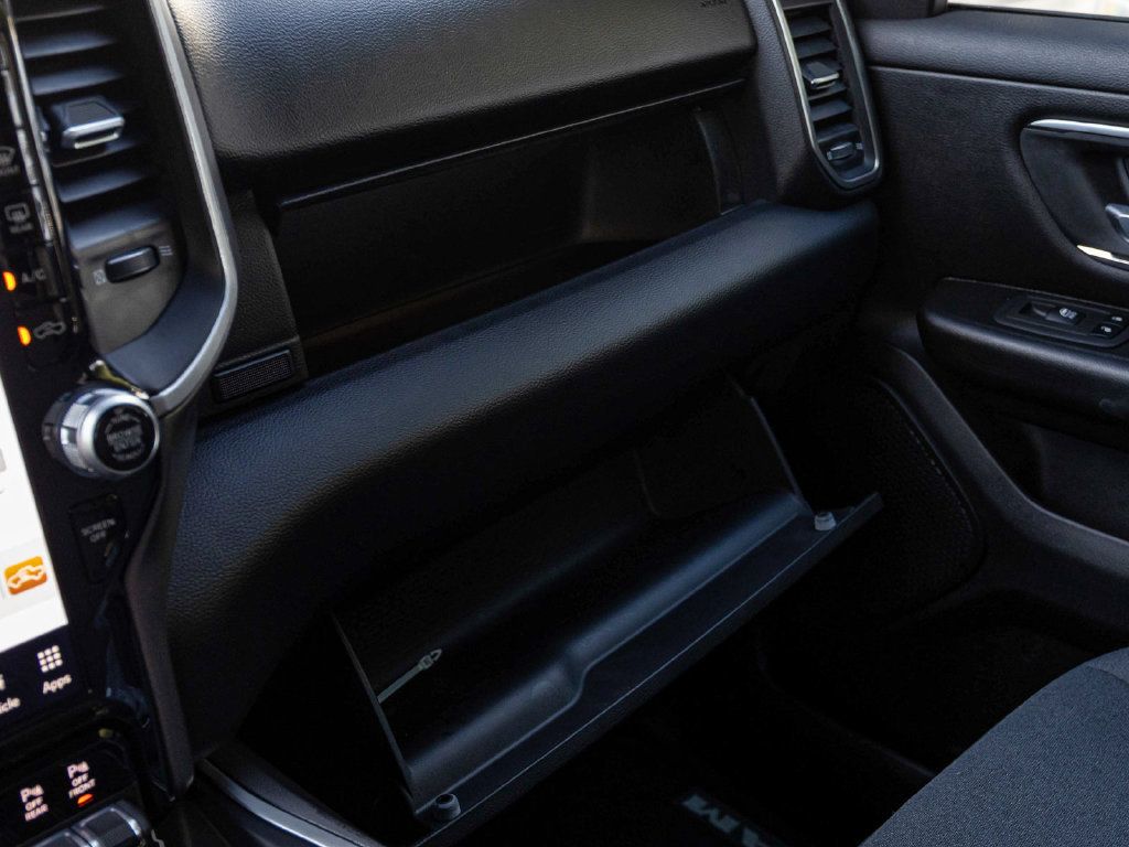 Used 2024 RAM 1500 Big Horn AWD/4WD image 19