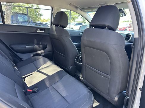Used 2020 Kia Sportage LX FWD image 18