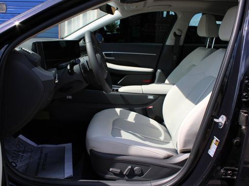 Used 2025 Hyundai Sonata SEL FWD image 15