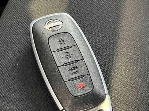 Used 2025 Nissan Sentra SV image 32