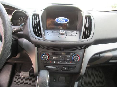 Used 2018 Ford Escape SE w/ SE Sync 3 Package FWD image 9