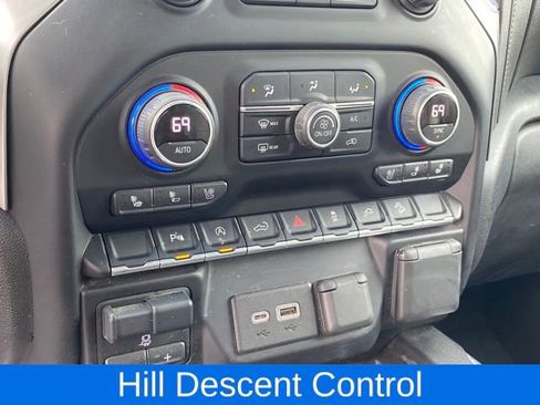 Used 2020 Chevrolet Silverado 1500 LTZ image 12