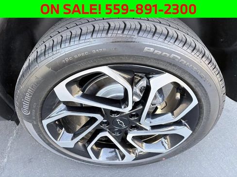 Used 2024 Chevrolet Trax RS FWD image 24