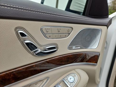 Used 2016 Mercedes-Benz S 550 Sedan image 14