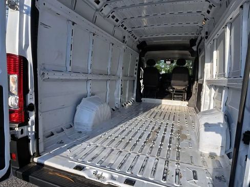 Used 2023 RAM ProMaster 3500 FWD image 12