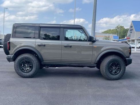 New 2026 Ford Bronco Badlands AWD/4WD image 2