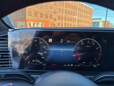 New 2026 Mercedes-Benz GLE 350 4MATIC image 17