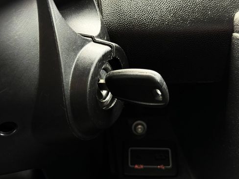 Used 2021 RAM ProMaster 2500 FWD image 30