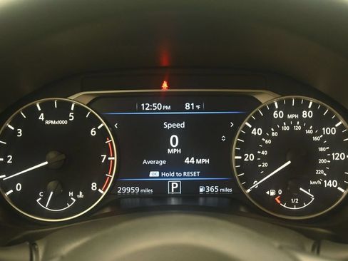Used 2025 Nissan Altima 2.5 SV FWD image 18