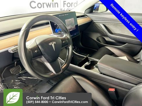 Used 2018 Tesla Model 3 Long Range image 3