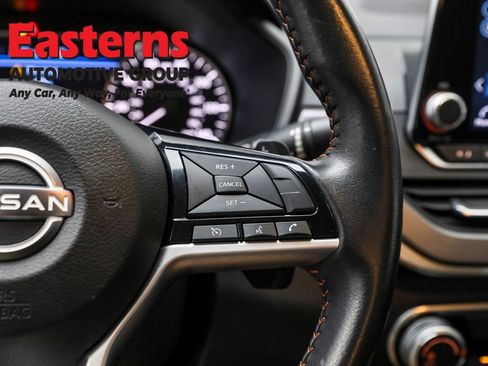 Used 2024 Nissan Altima 2.5 SR image 16