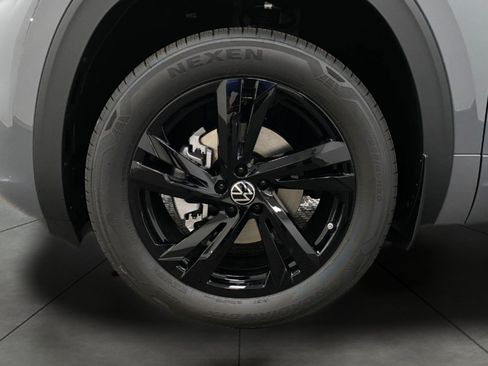 New 2026 Volkswagen Atlas Cross Sport SEL R-Line AWD/4WD image 13