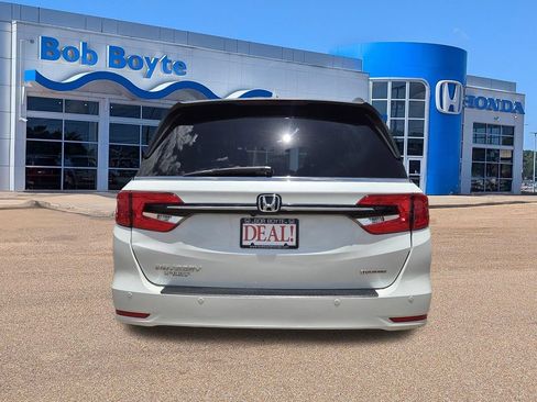 Used 2021 Honda Odyssey Touring image 6
