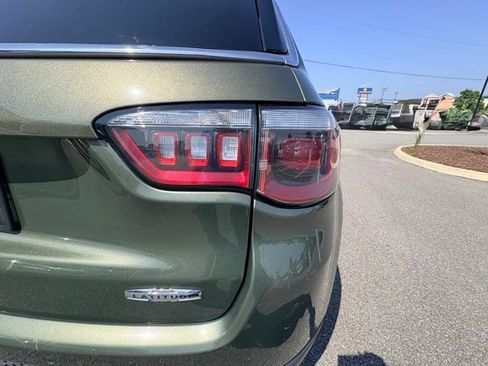 Used 2020 Jeep Compass Latitude w/ Popular Equipment Group AWD/4WD image 17