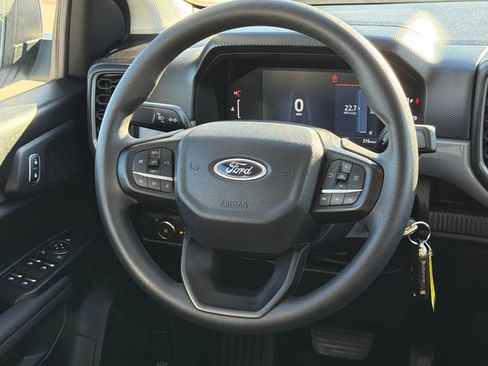 Used 2025 Ford Ranger XL image 12