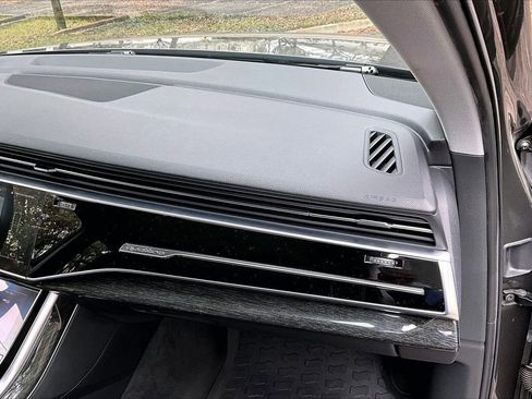 Used 2020 Audi Q7 2.0T Premium w/ Convenience Package image 23