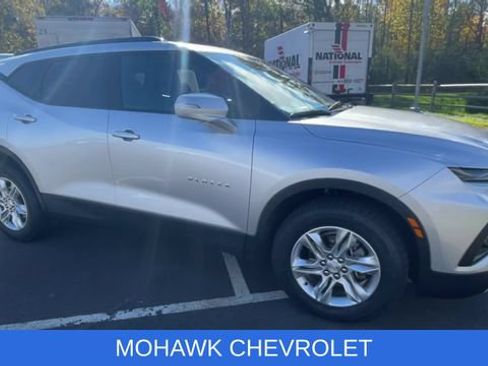 Used 2020 Chevrolet Blazer LT AWD/4WD image 2