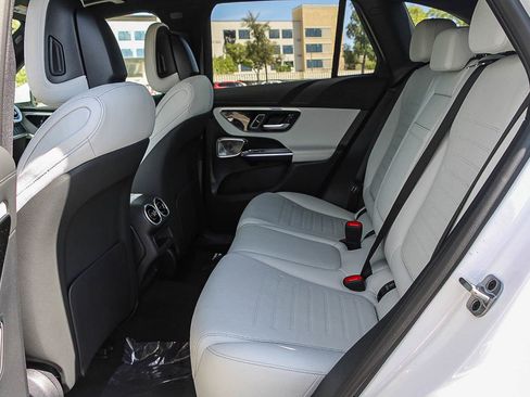 New 2026 Mercedes-Benz GLC 300 4MATIC image 19