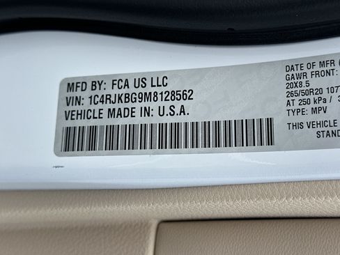 Used 2021 Jeep Grand Cherokee L Limited w/ Trailer Tow Group (B) AWD/4WD image 30