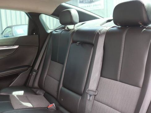 Used 2015 Chevrolet Impala LT FWD image 15