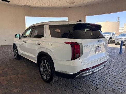 Used 2024 Hyundai Palisade Limited AWD/4WD image 3