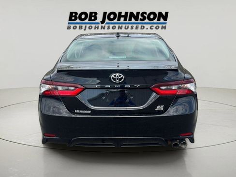 Used 2023 Toyota Camry SE AWD/4WD image 3